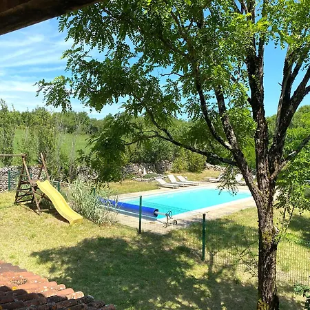 Hotel De Charme Avec Grande Piscine Privee Grèzes